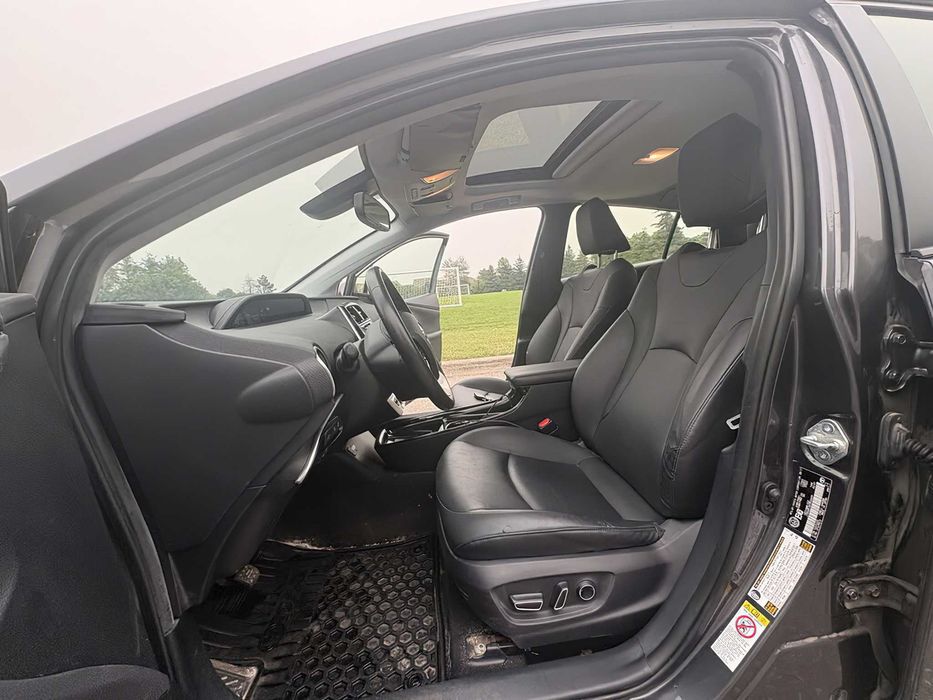 Toyota Prius      2016