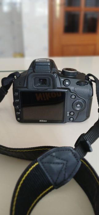 Vendo  Nikon D3200