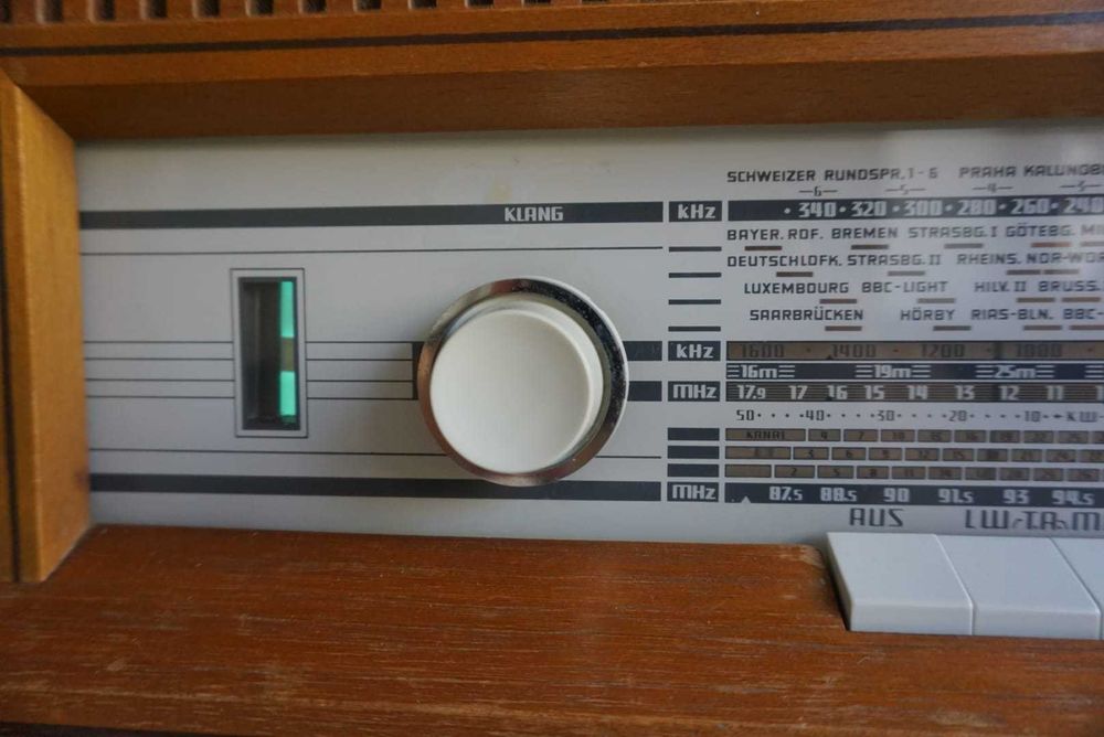 Retro radio Telefunken Andante 1462 - rádio válvulas antigo [c/ FM]
