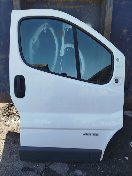 Двері,дверь РеноТрафік, ОпельВіваро, Ніссан Прімастар trafic, vivaro