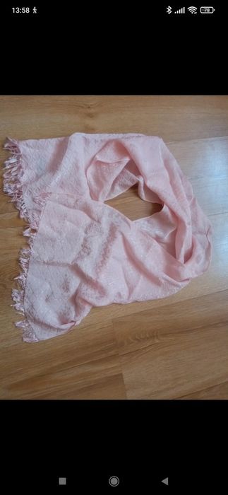 Szal jasnoróżowy jedwabny