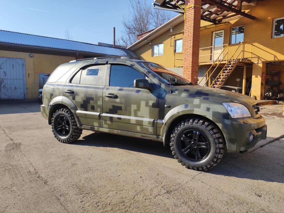 Шина 245 70 16 грязьова болотна резина МТ Trepador 4x4