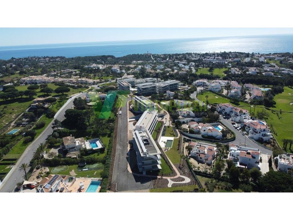 Penthouse T3 com Roof Top Exclusivo em Resort de Luxo no Algarve - ...