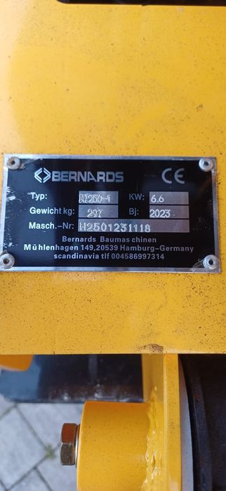 Zagęszczarka Bernards 300 kg