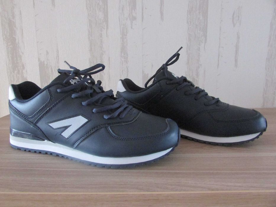 Buty sportowe AMERICAN CLUB Roz. 43