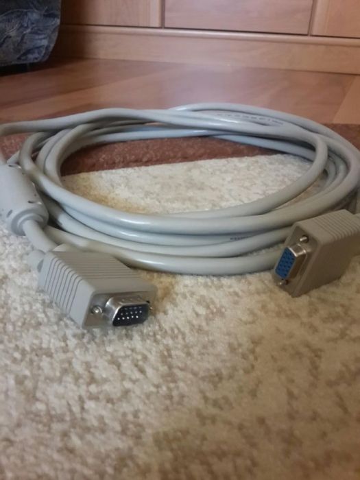 Przedłużacz do monitora 5m