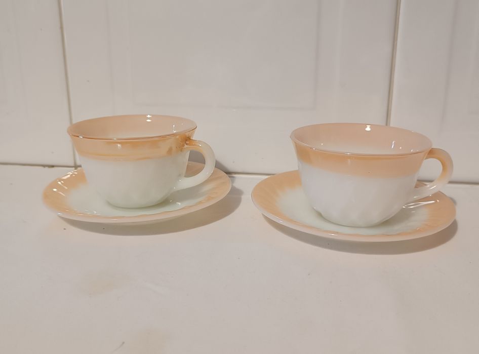 Conjunto 3 Pires e Chávenas de Chá. Fire King