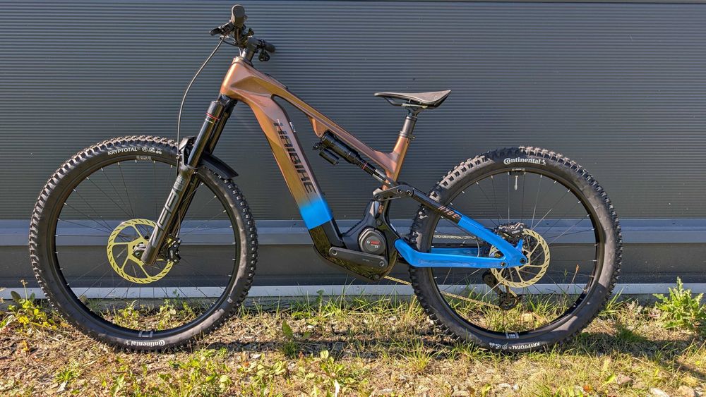 87 Rower elektryczny Haibike Hybe CF 9 Rozmiar M Bosch CX 120Nm 800Wh RockShox Zeeb Sram
