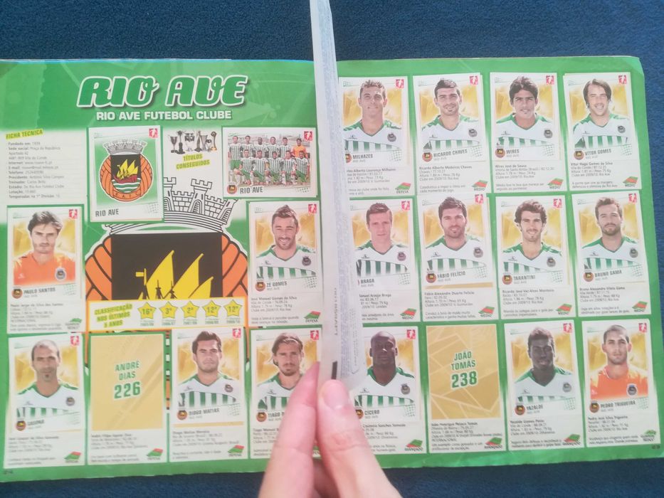 Caderneta Panini cromos Futebol 2010-11