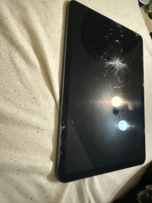 Ipad air 5, 128gb, nie zablokowany