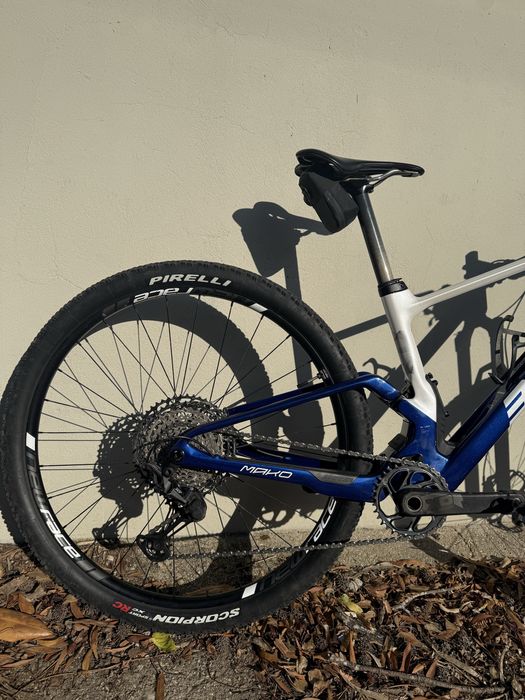 Bicicleta BERRIA MAKO Full Carbono
