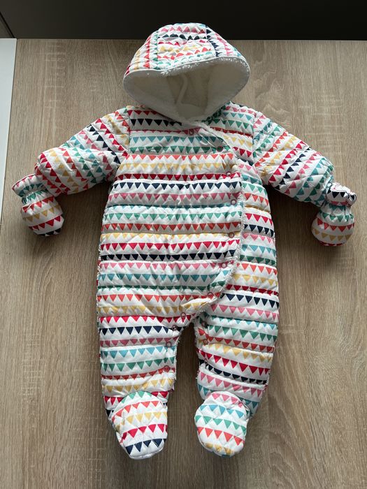 NEXT super kombinezon dziewczęcy z rękawiczkami 62 cm!