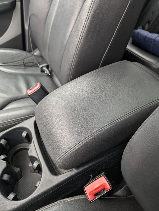 Продаю Audi Q5 2012 2.0 бензин