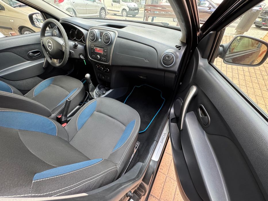 Dacia Sandero 0.9 TCe - Nacional - 18 Meses de Garantia
