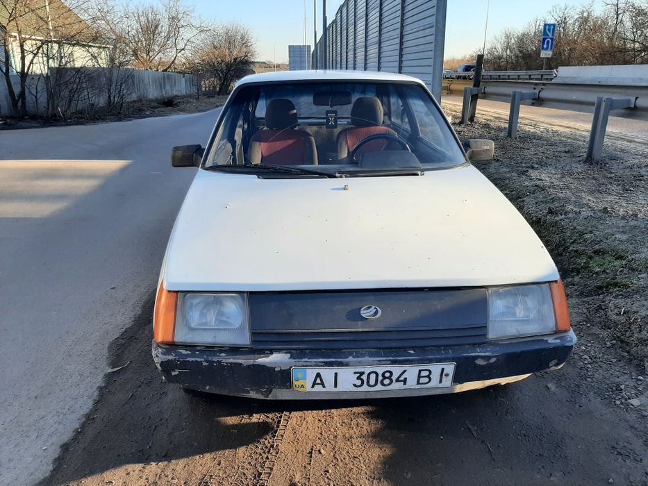 Продам таврію бензин