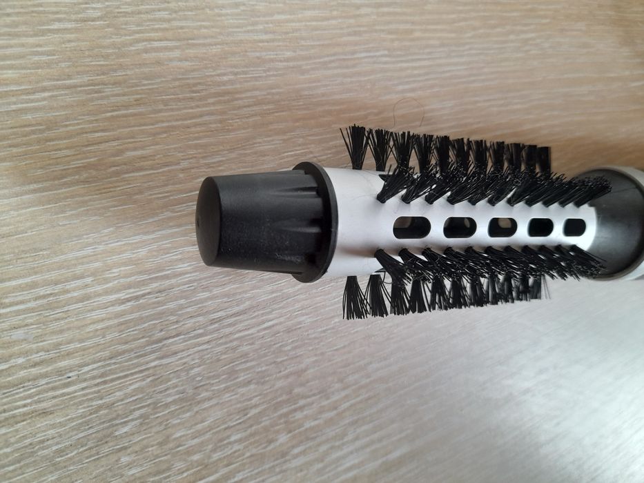 Фен-щітка  First Austria- 400 w. Виробник-Австрія.