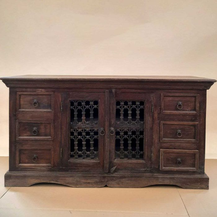 Komoda orientalna RTV z metalową kratą i szufladami