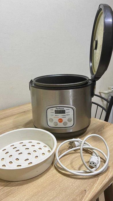 Мультиварка  Perfezza FZ-0804 – 900 Вт