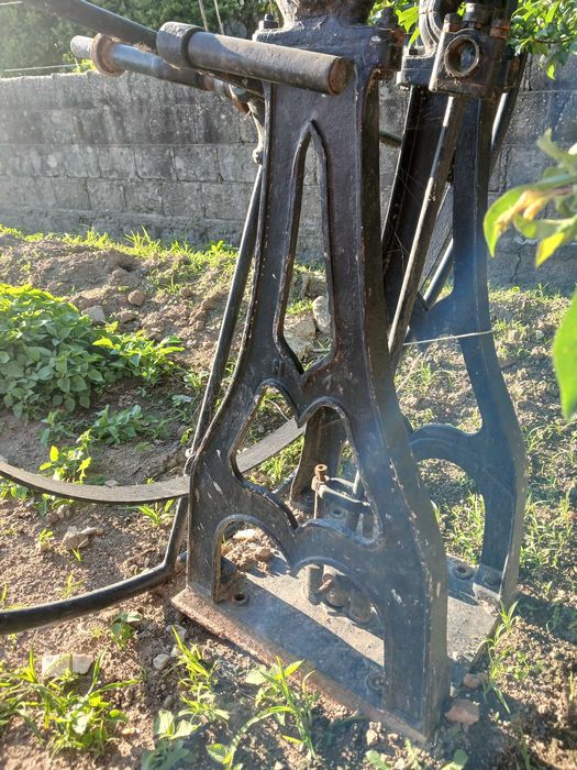 Bomba de Poço Antiga - para reaproveitamento