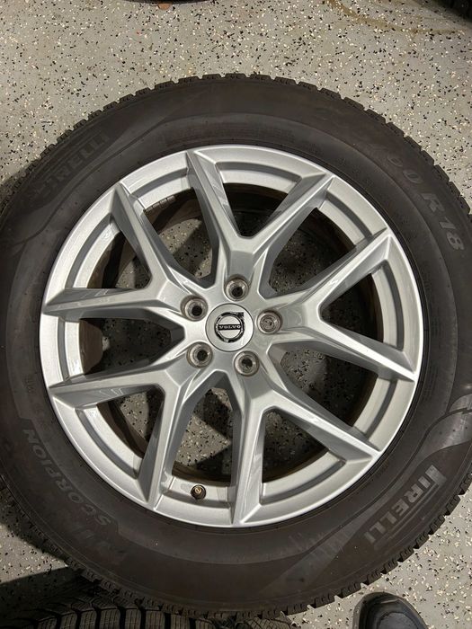 Oryginalne koła zimowe FELGI 18 VOLVO XC60 II Pirelli 235/60R18 2025r. 7,5mm jak NOWE