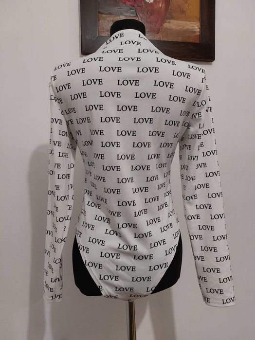Białe body w napisy LOVE, XS/S