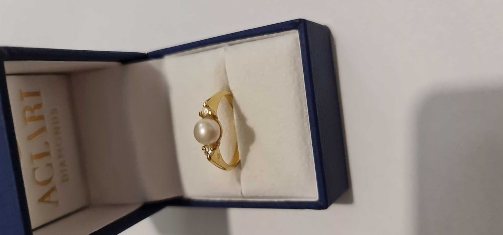 Złoty pierścionek z naturalną perłą