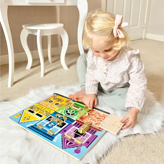Tablica Melissa And Doug 13785 Drewniania Zamki Tablica Manipulacyjna