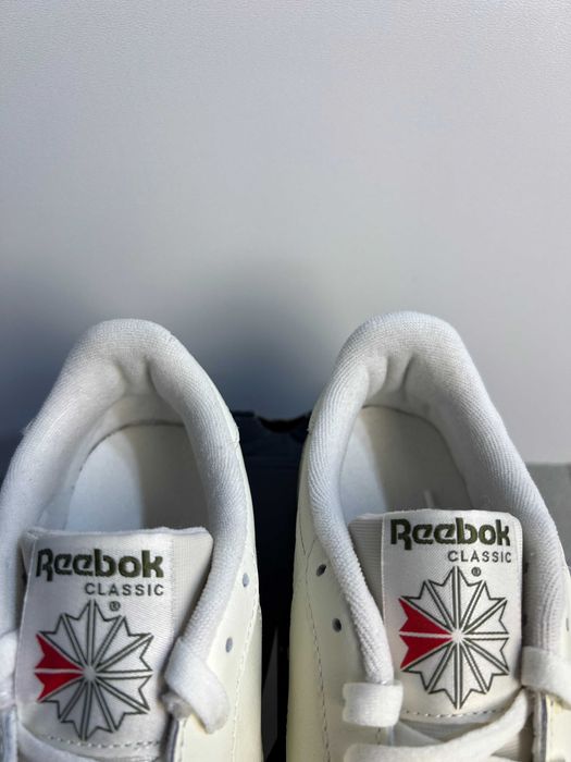 Buty damskie białe skórzane trampki Reebok Club C 85, rozmiar 38,5