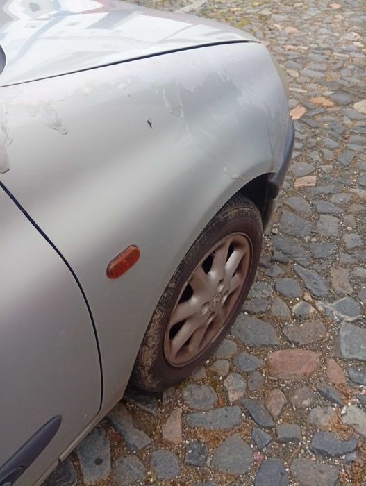 Renault Clio 1.9D a 1300€