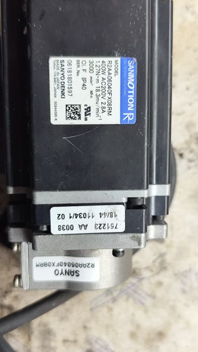 Servo motor sanyo denki