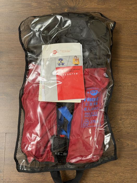 Надувной спасательный жилет RSY-275S