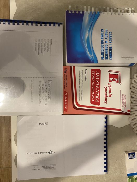 Zestaw podrecznikow kierunek asystentka stomatologiczna