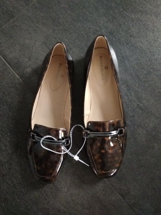 buty Bandolino lakierowane
