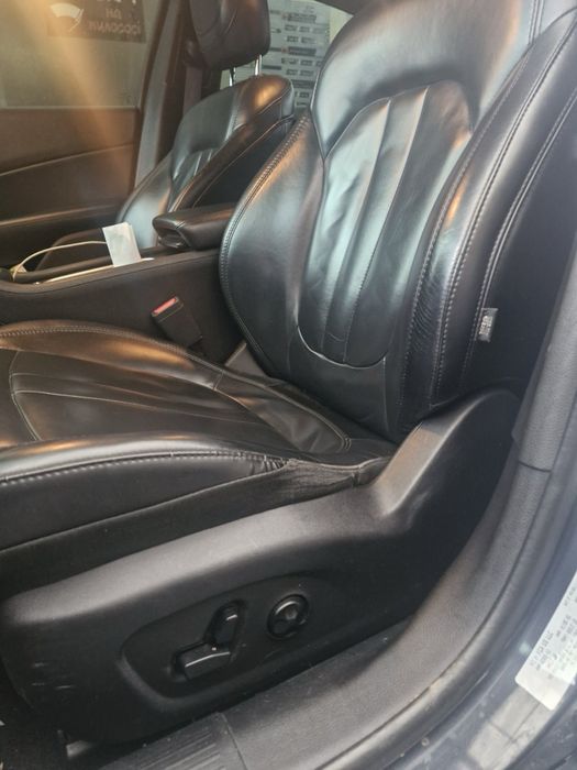 Продам Chrysler 200