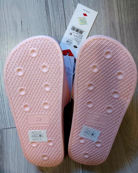 Nowe klapki Lee Cooper 39
