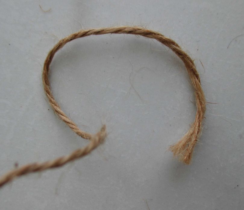 Rolo de Fio de Embrulhos ou outras Ataduras