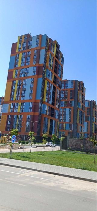 Продаж 2 к. квартири  в сучасному житловому комплексі River City.