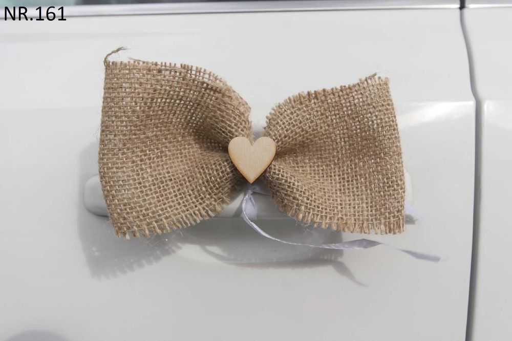 Łatwy montaż na przyssawce.Dekoracja na samochód ozdoby auto 308