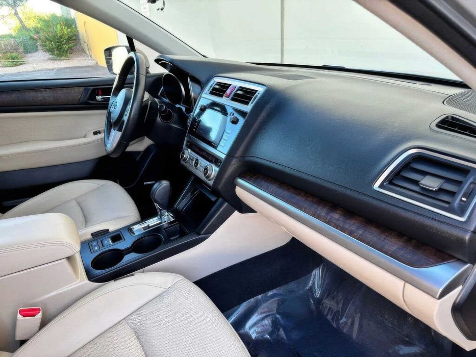 Subaru Outback Limited      2017