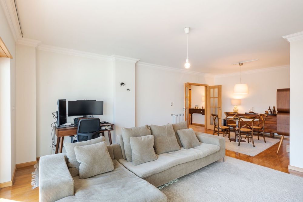 Sofá AREA com Chaise Longue 3,20 m | Almofadas em Penas | Excelente Estado