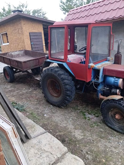 Трактор Т-25 причіп