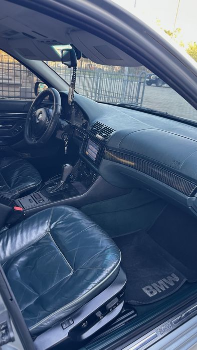 Продам BMW e39 535i