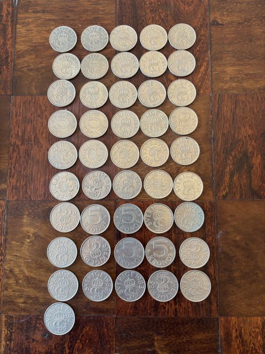 47 moedas de 5 kronor - Suécia
