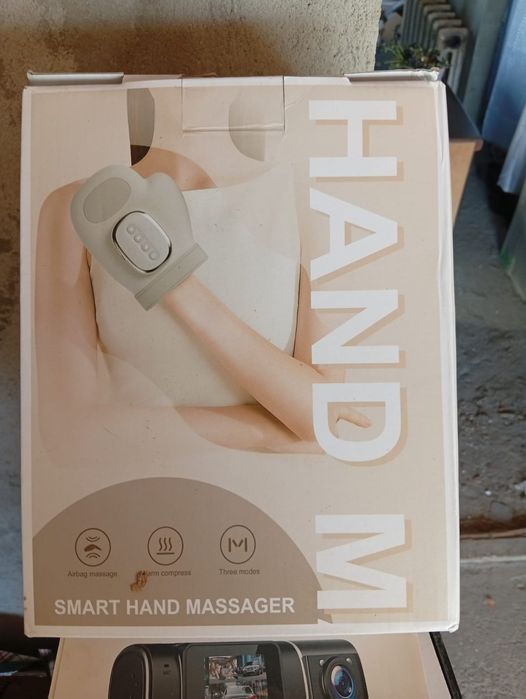 Это умный массажер для рук Smart Hand Massager.
