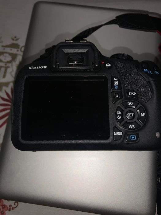 Canon EOS 1200D com acessórios