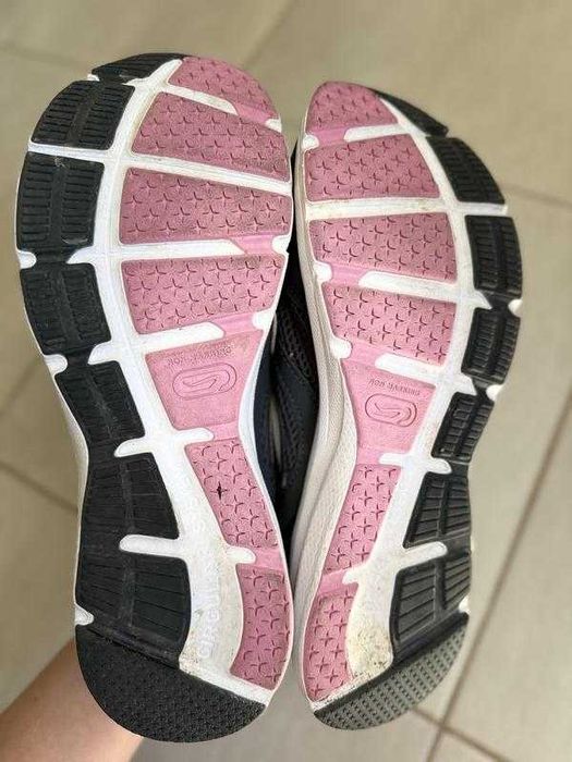 Жіночі кросівки kalenji run active w pink