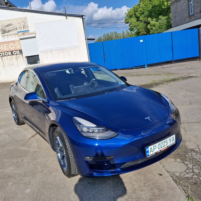Tesla model 3 2018