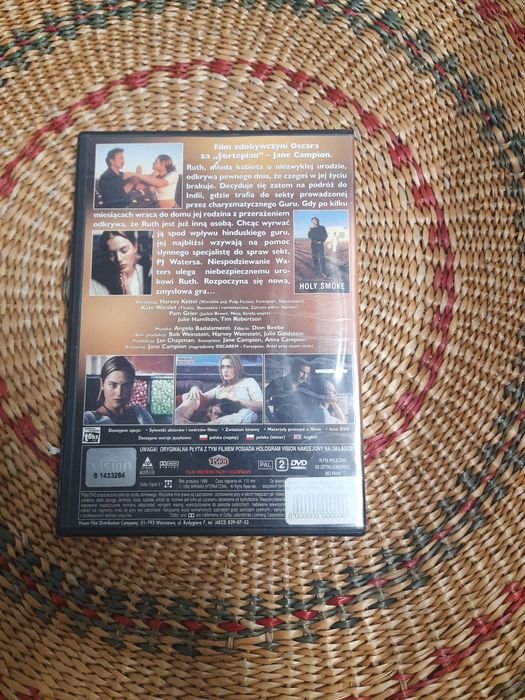 DVD z filmem Święty dym