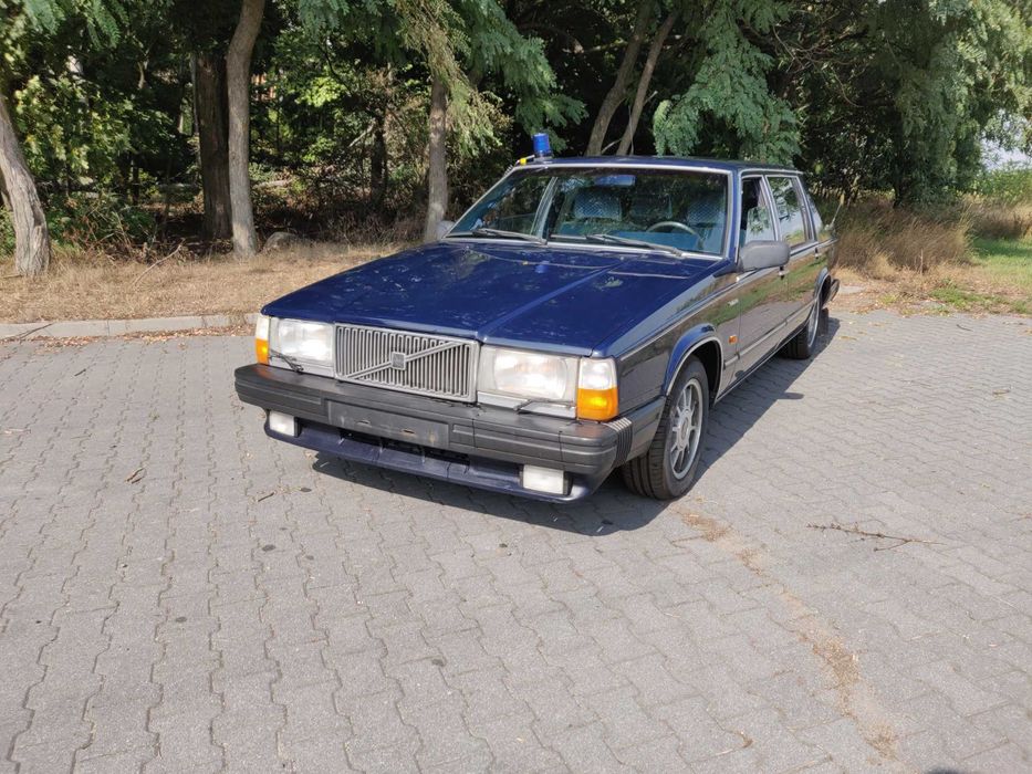 Volvo 760 GLE  "halblang"