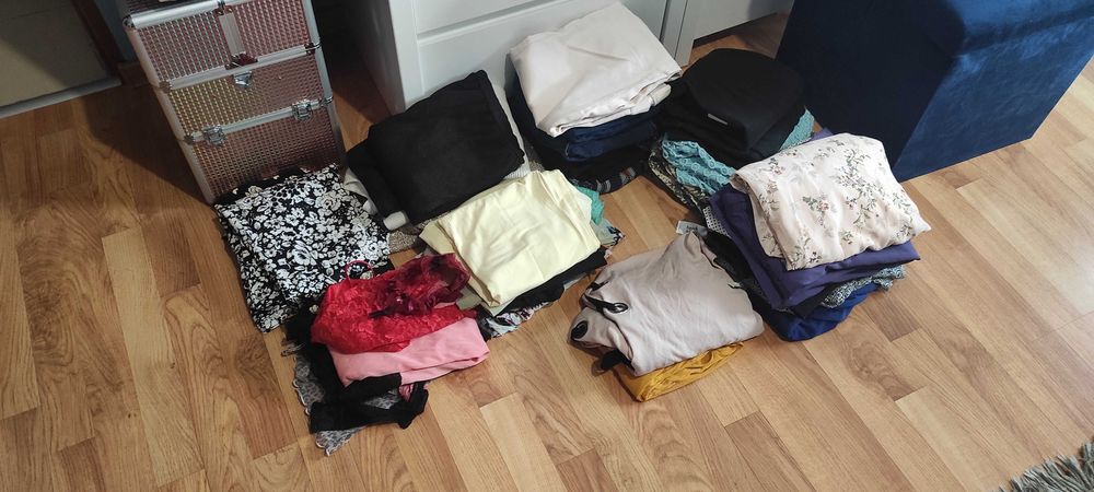 Ubrania bluzka spódnica spodnie sweter sukienka spodenki XS S 34 36 M